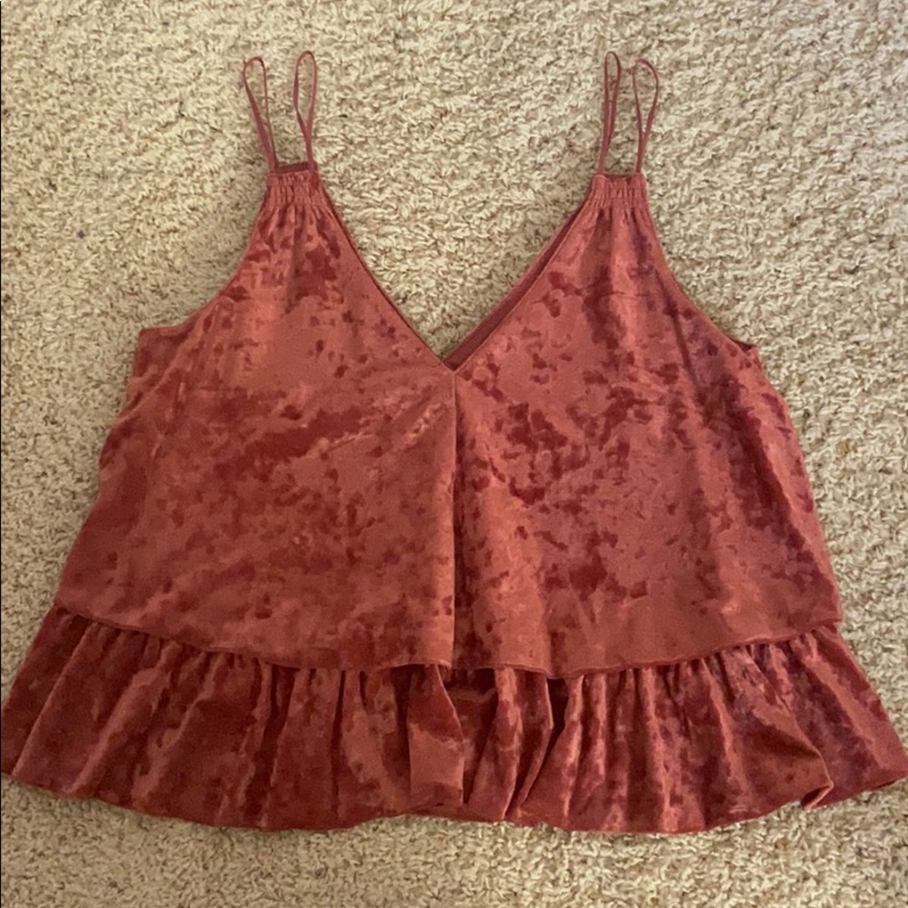 Flowy Velet Top